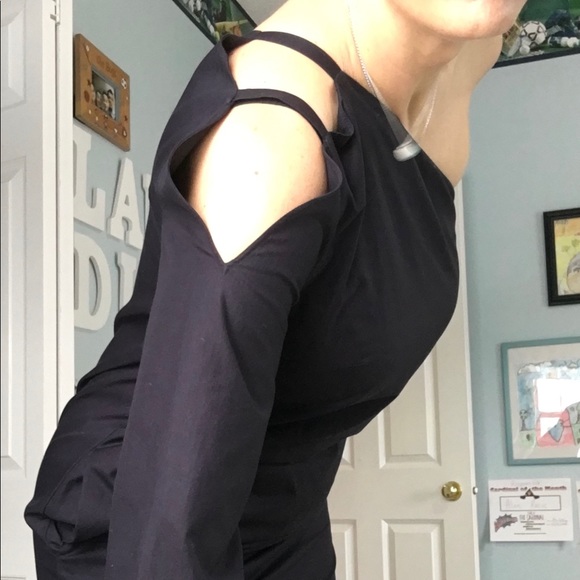 Lewit one shoulder dress - Picture 9 of 9